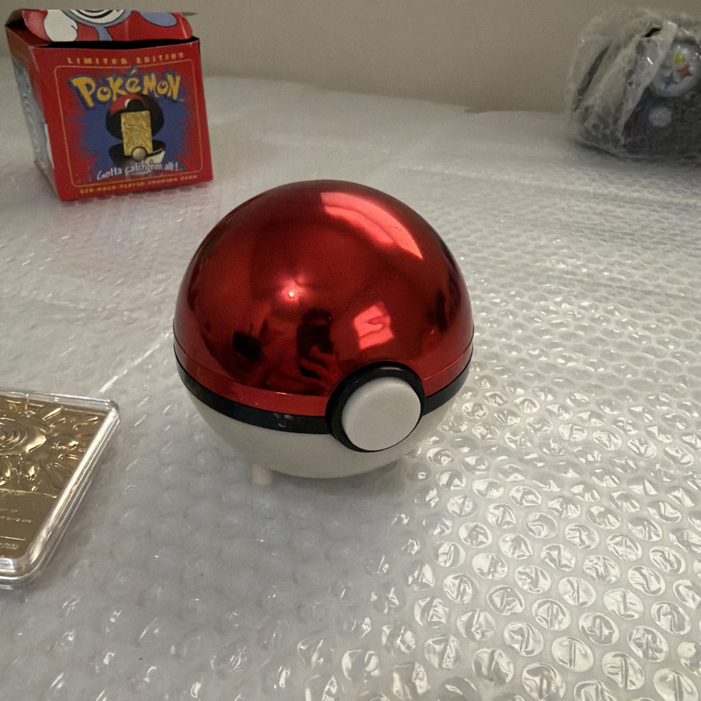 Pokemon Limited Edition 23k Gold Plated Trading Card & Pokeball Poliwhirl 1999