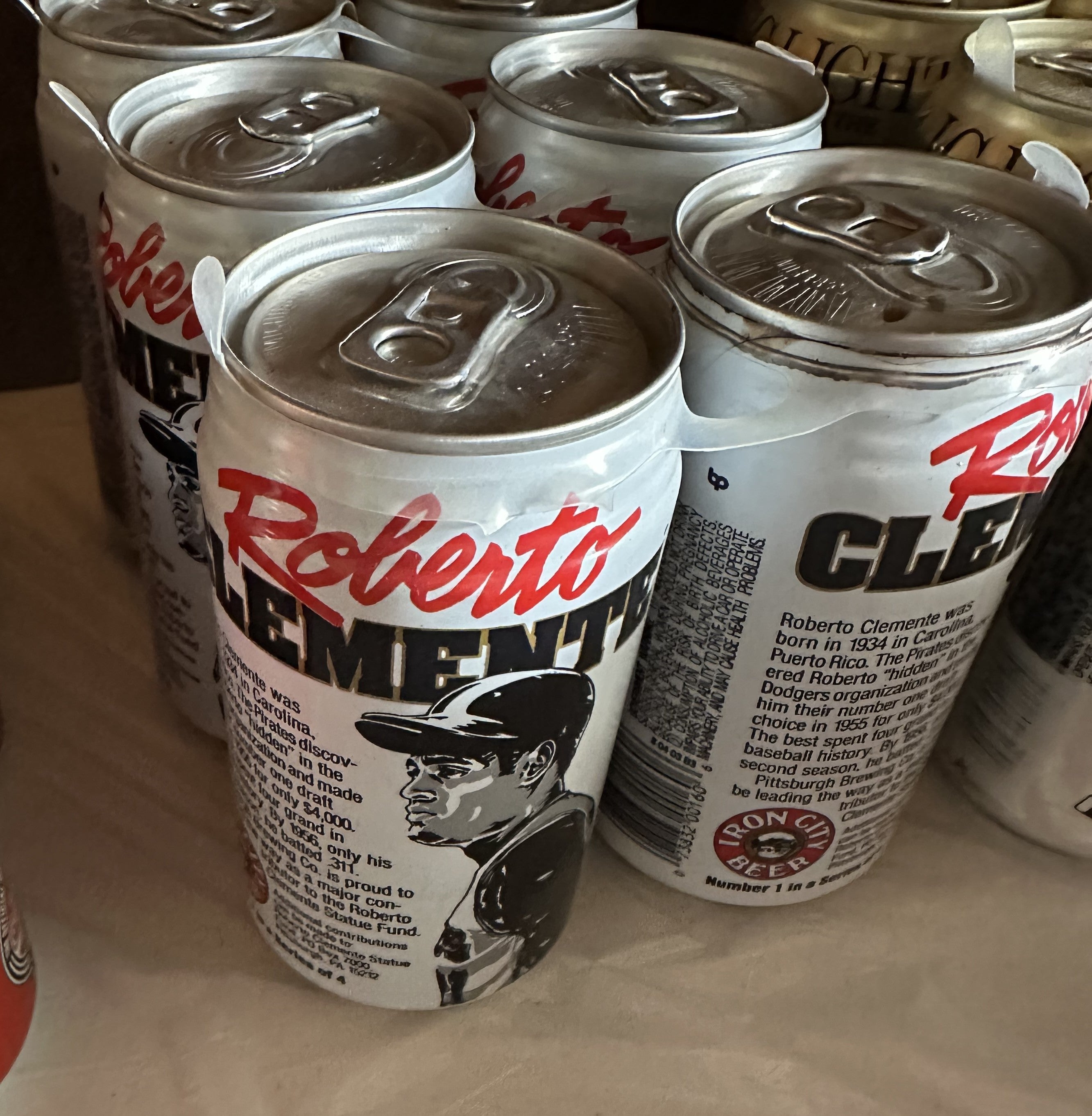 Roberto Clemente (Iron City) - Vintage Sports Cans
